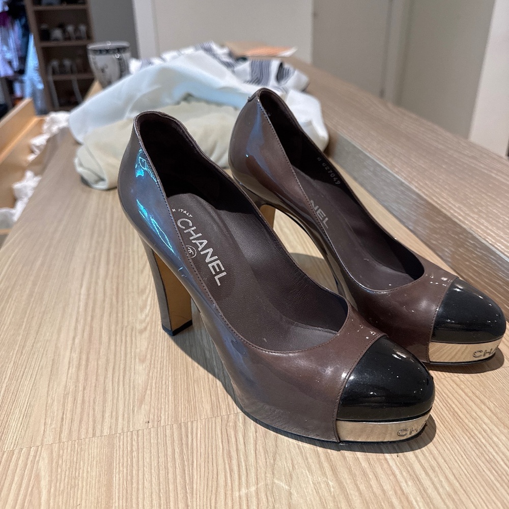 Purple and black chanel pumps patent leather